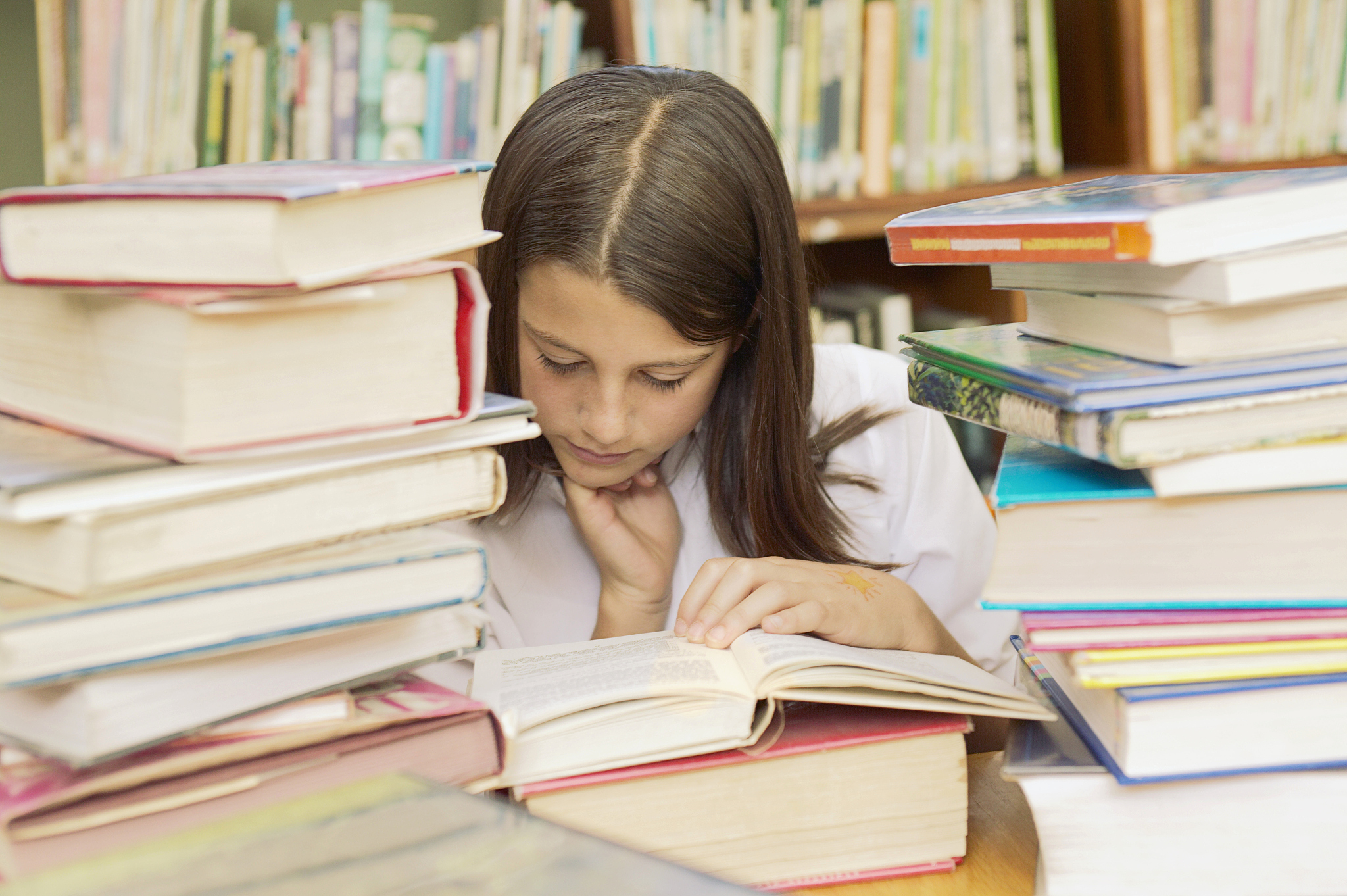 schoolgirl studying