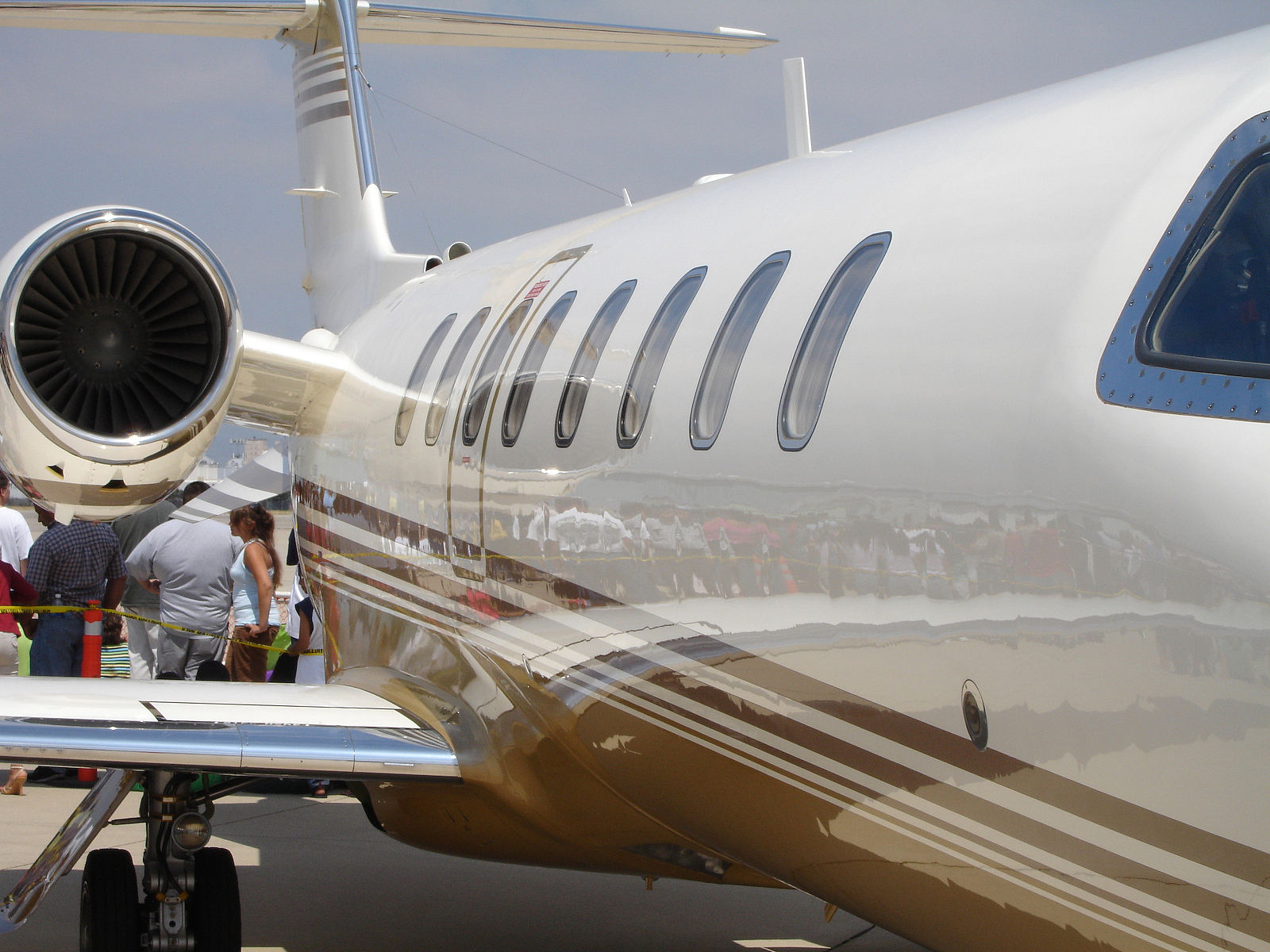 贵阳西翔航空学院航空专业男女比例分析：3:1 的背后