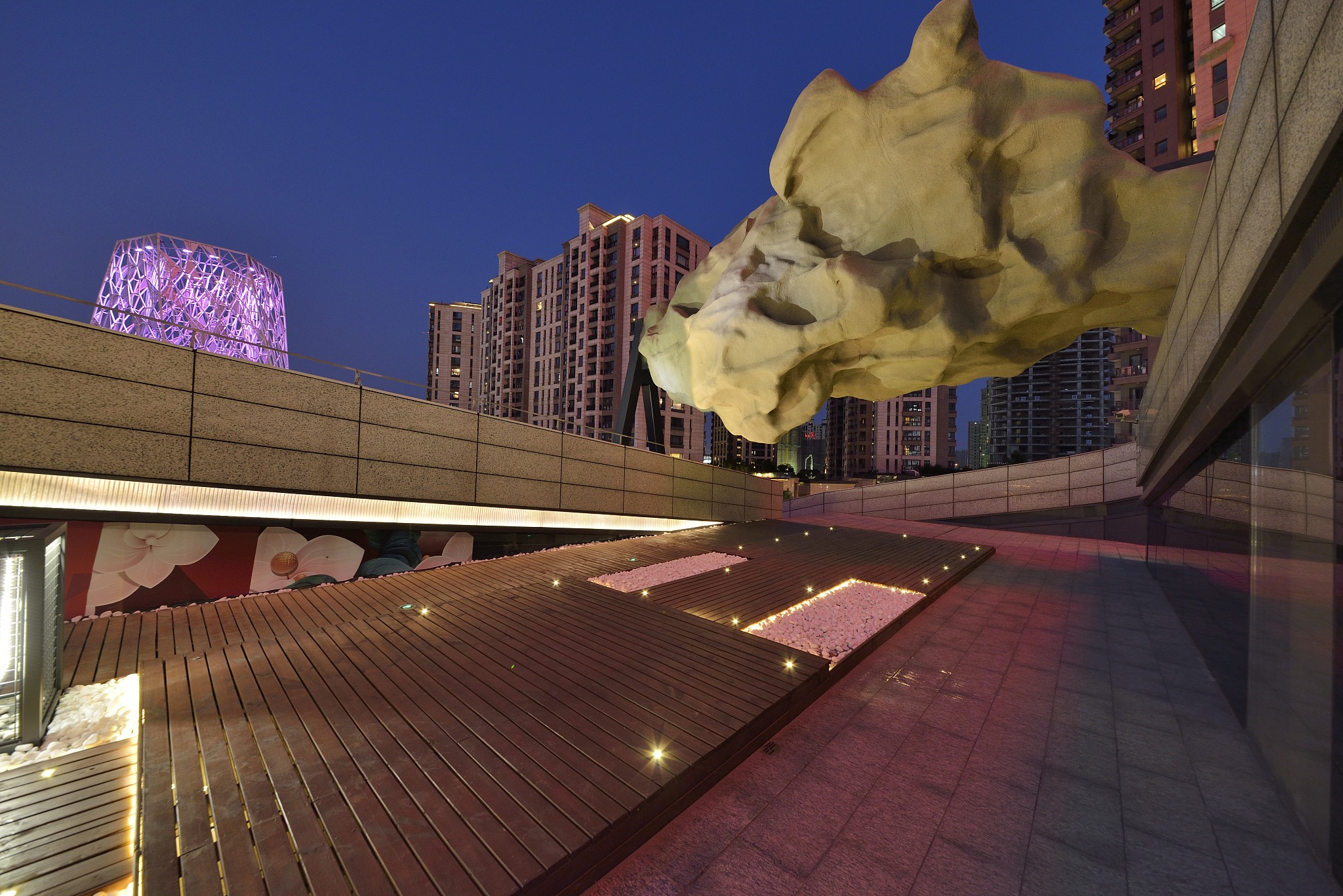 商业步行街夜景景观照明设计初探 - 以天水市中华西路为例