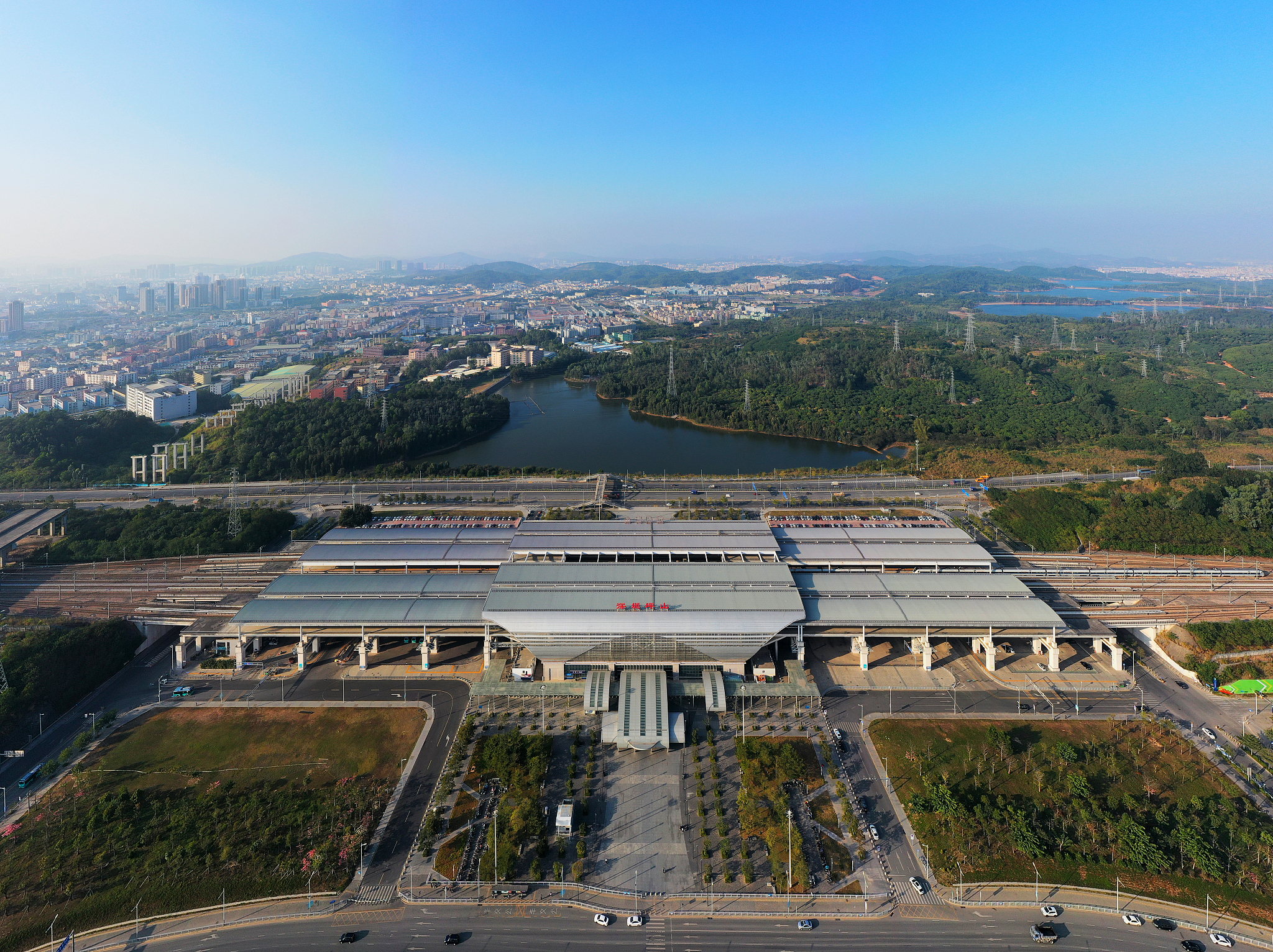 选择高铁学校应从哪几个方面考虑？