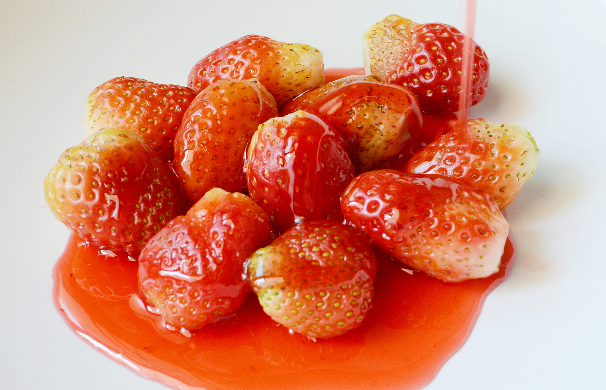 fresh strawberries add juicy strawberries .
