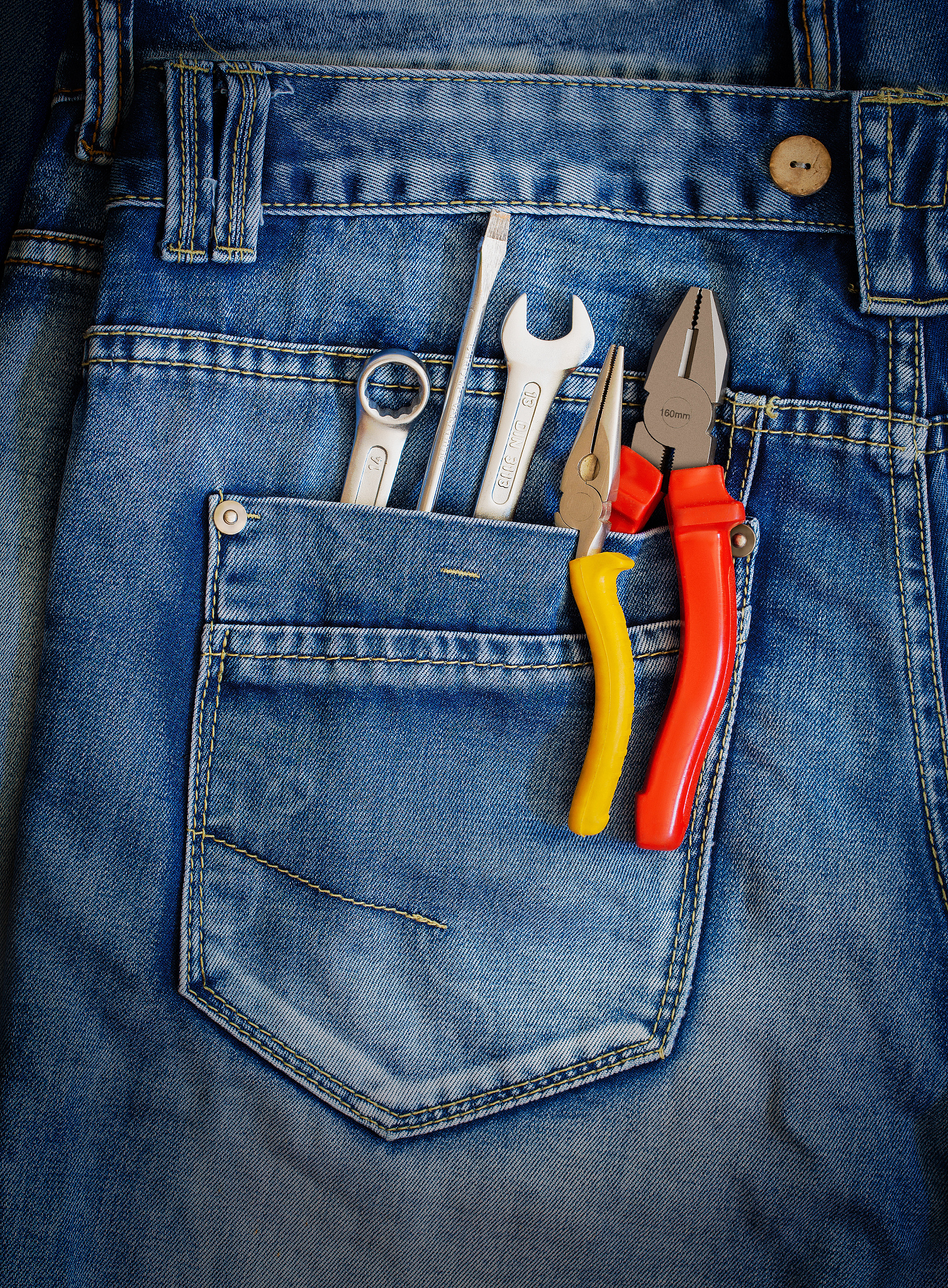 铜仁市碧江区中等职业学校助产专业就业方向：医院、企业、科研机构、创业