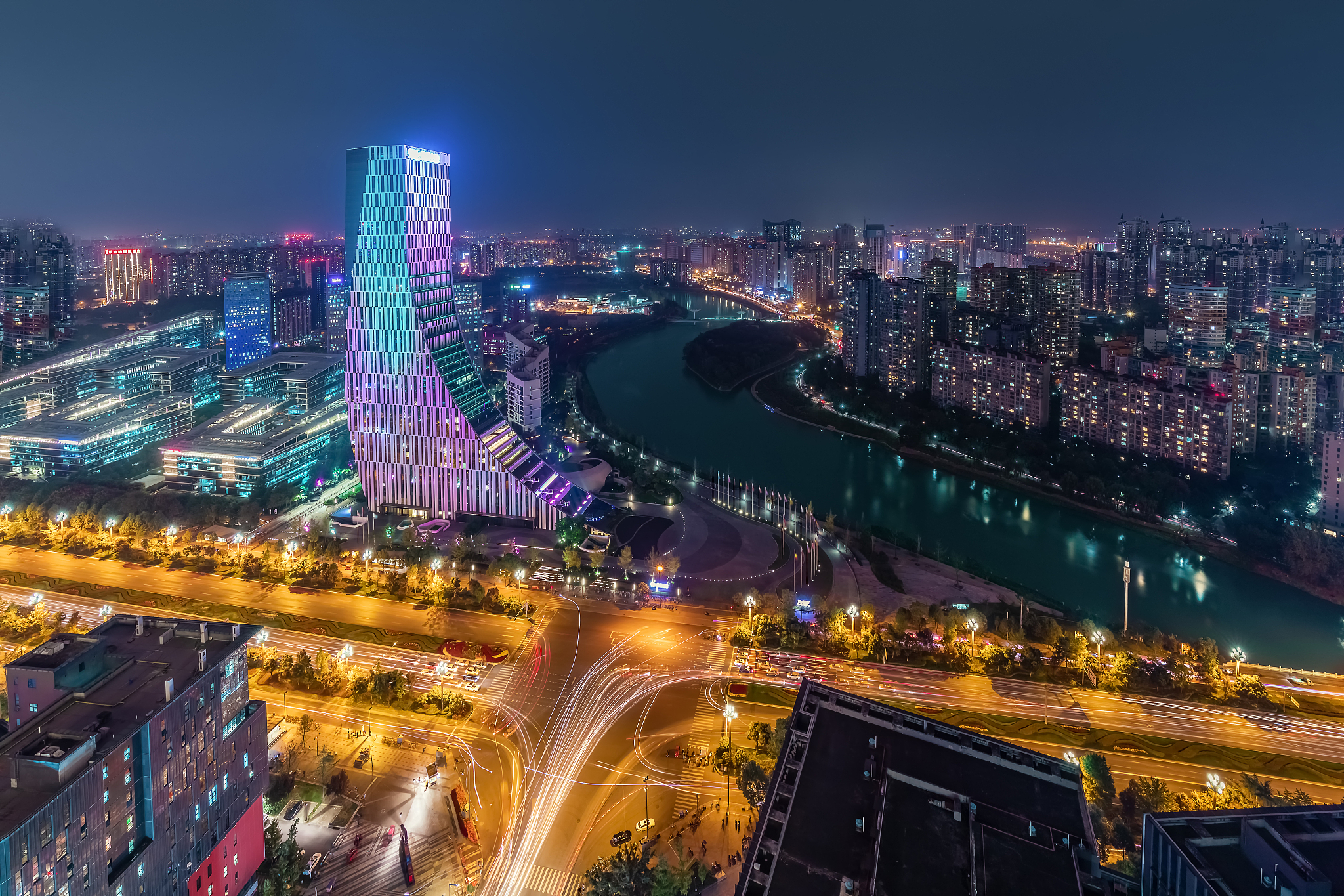 成都2021年读中专学校多少钱