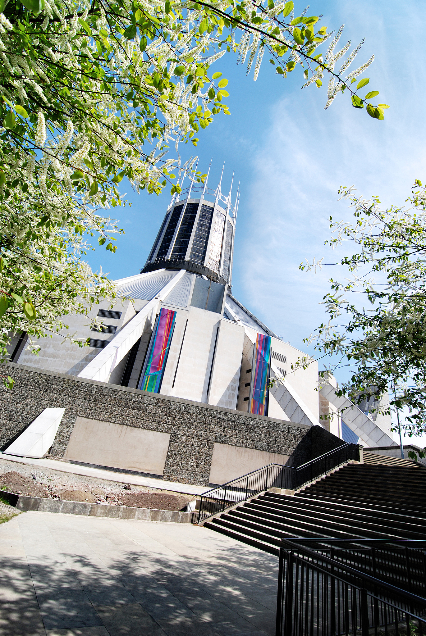 metropolitan cathedral of christ the king in liverpool