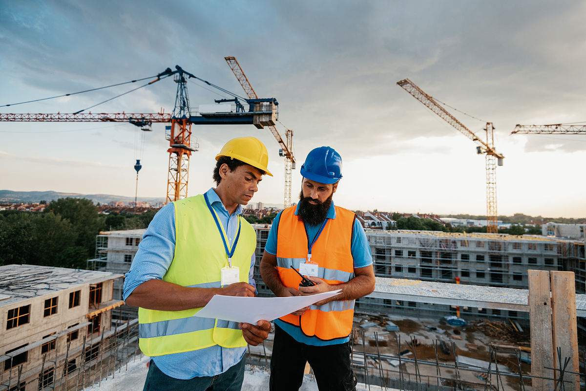 新形势下建筑施工安全管理论文提纲：挑战与应对