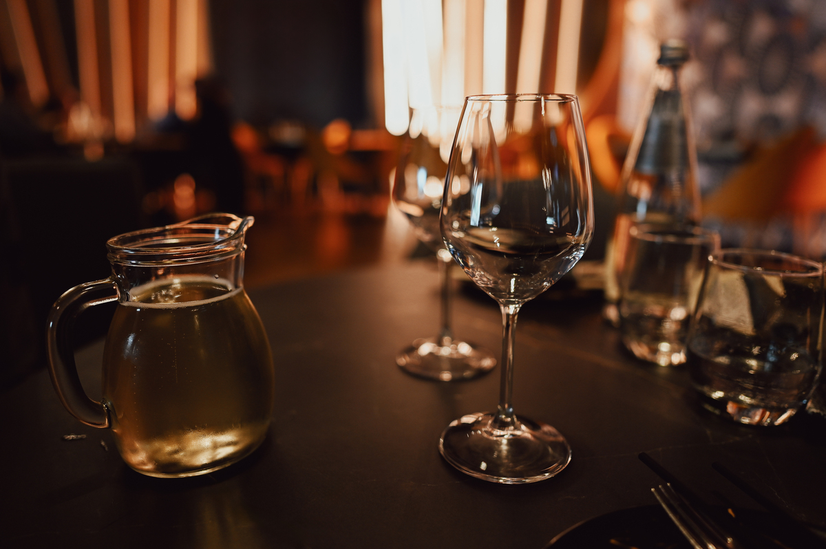 酒杯深故人心相逢且莫推辞饮怎么回复