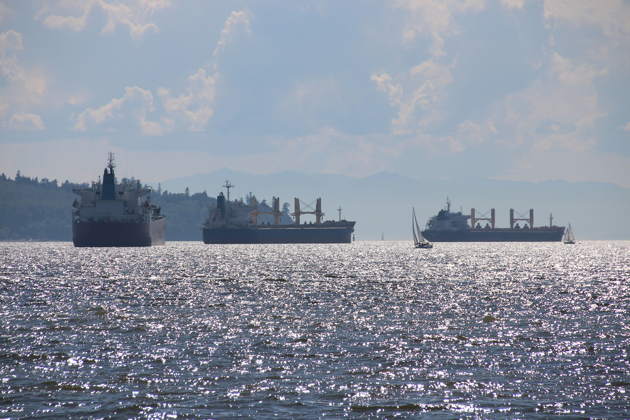 international cargo ships