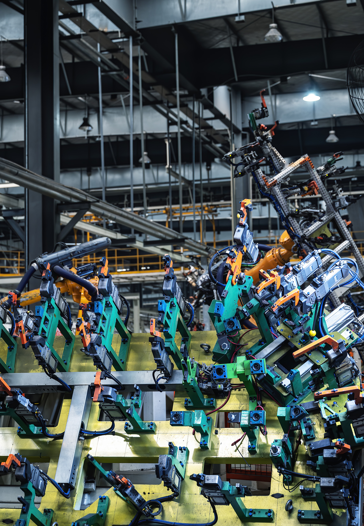 结合案例谈谈数字化赋能下福士汽车公司数字化工厂的构成