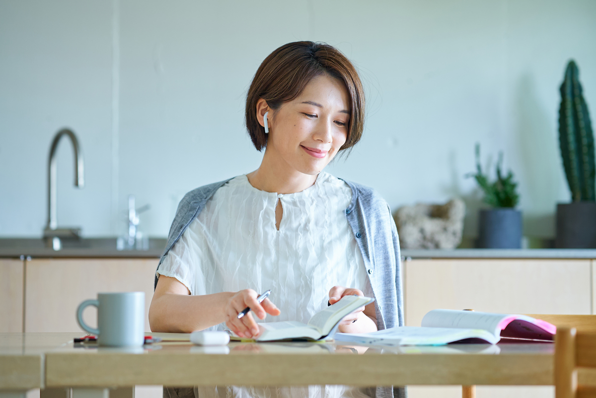 我的女儿成绩很差你可以帮我写一段教训她的文案吗