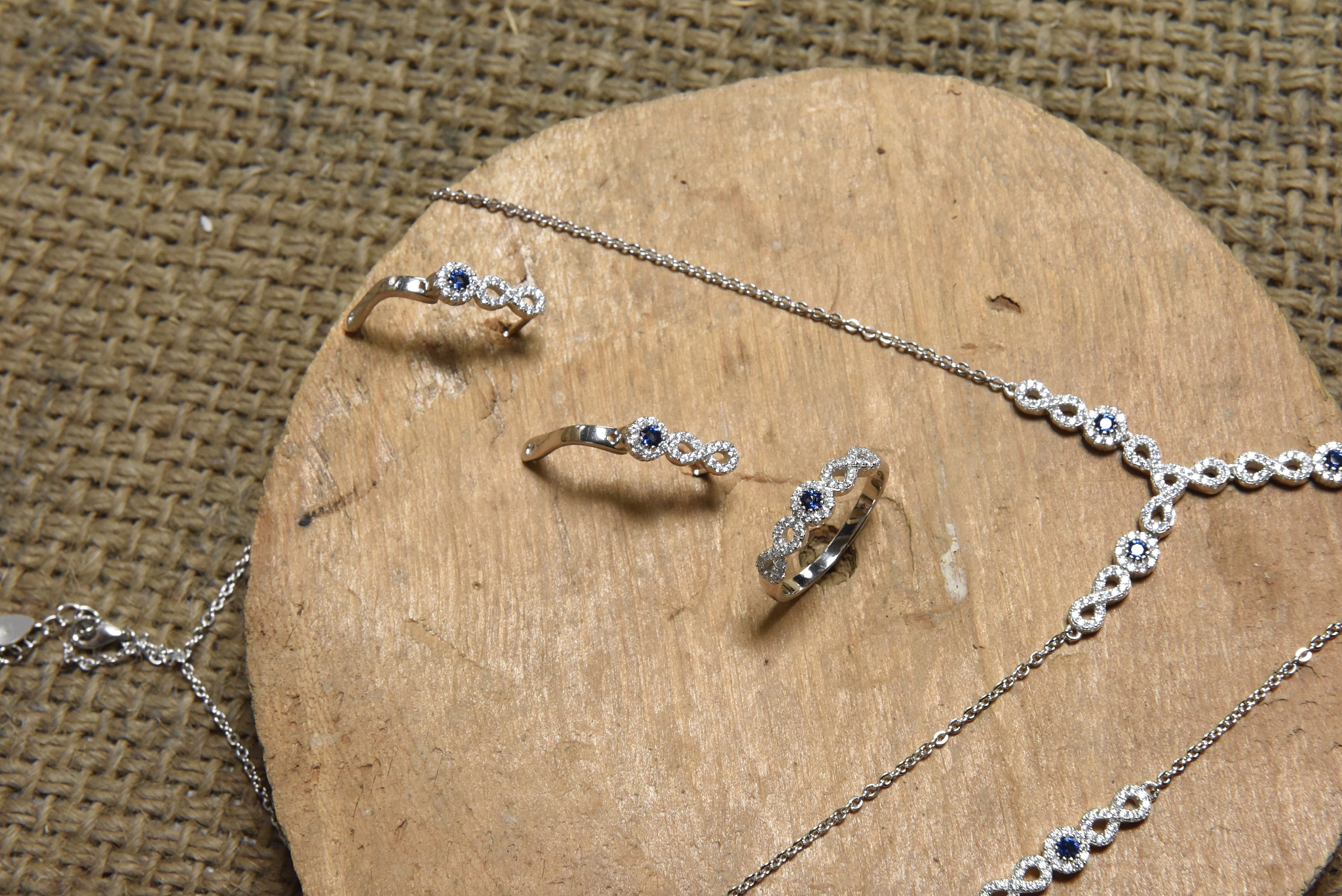 你认为什么可以称之为珠宝？有什么例子可以论证你的观点吗？