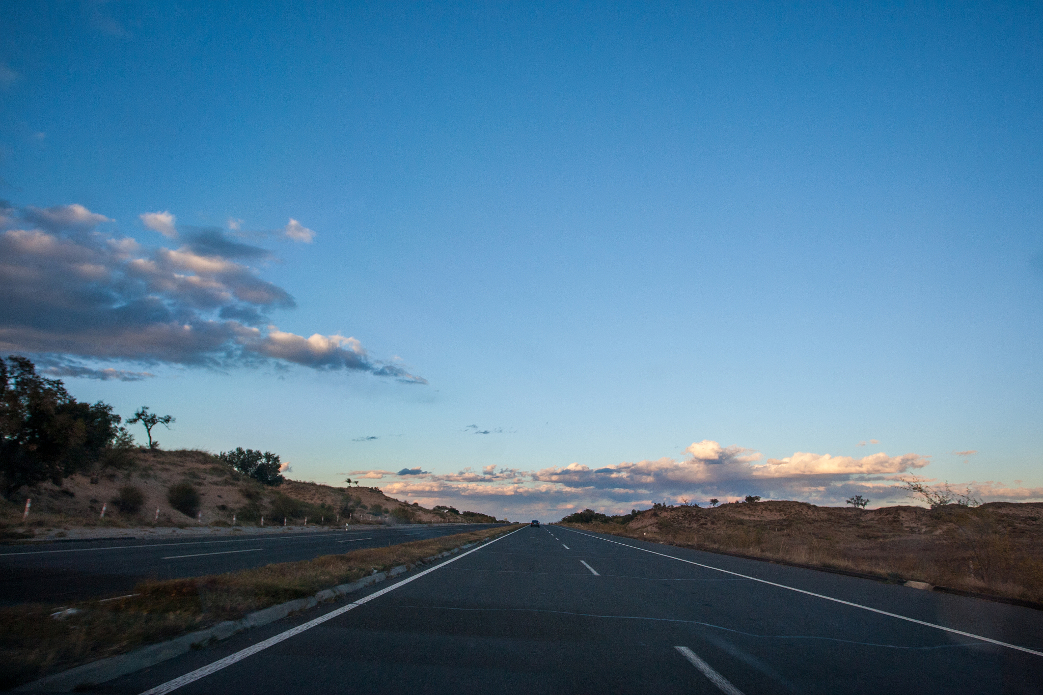 河北交通职业技术学院公路运输与管理专业课程设置有哪些