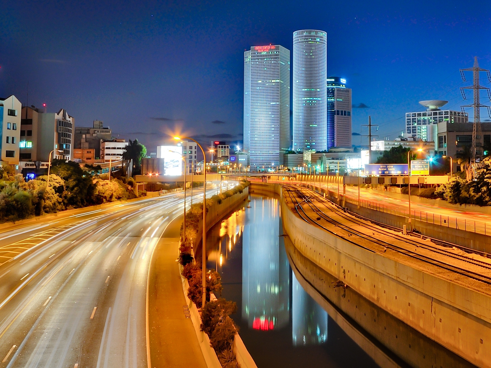 ayalon freeway