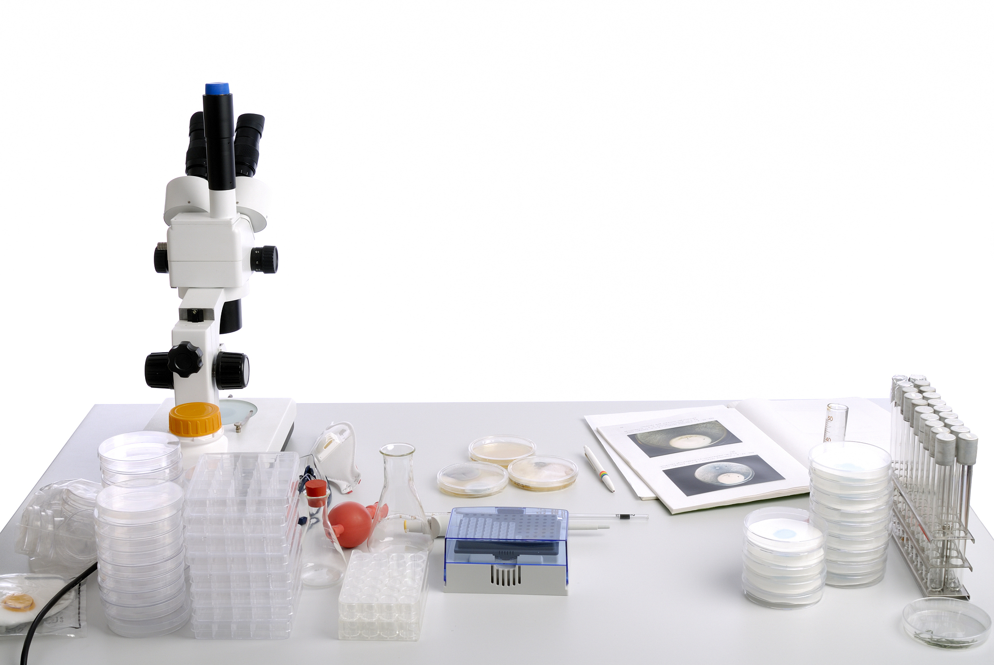 360PRO for your laboratoryTaking care of everythingWith 360PRO Miele Professional offers a comprehensive package of solutions for the effective and economical reprocessing of laboratory glassware Base