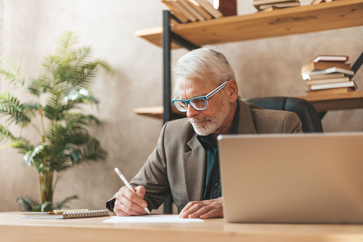 精简大纲：六点概括论文核心内容