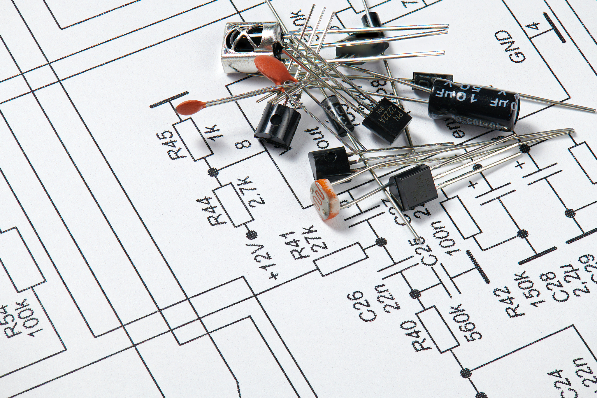 电子技术应用专业掌握哪些专业技能？