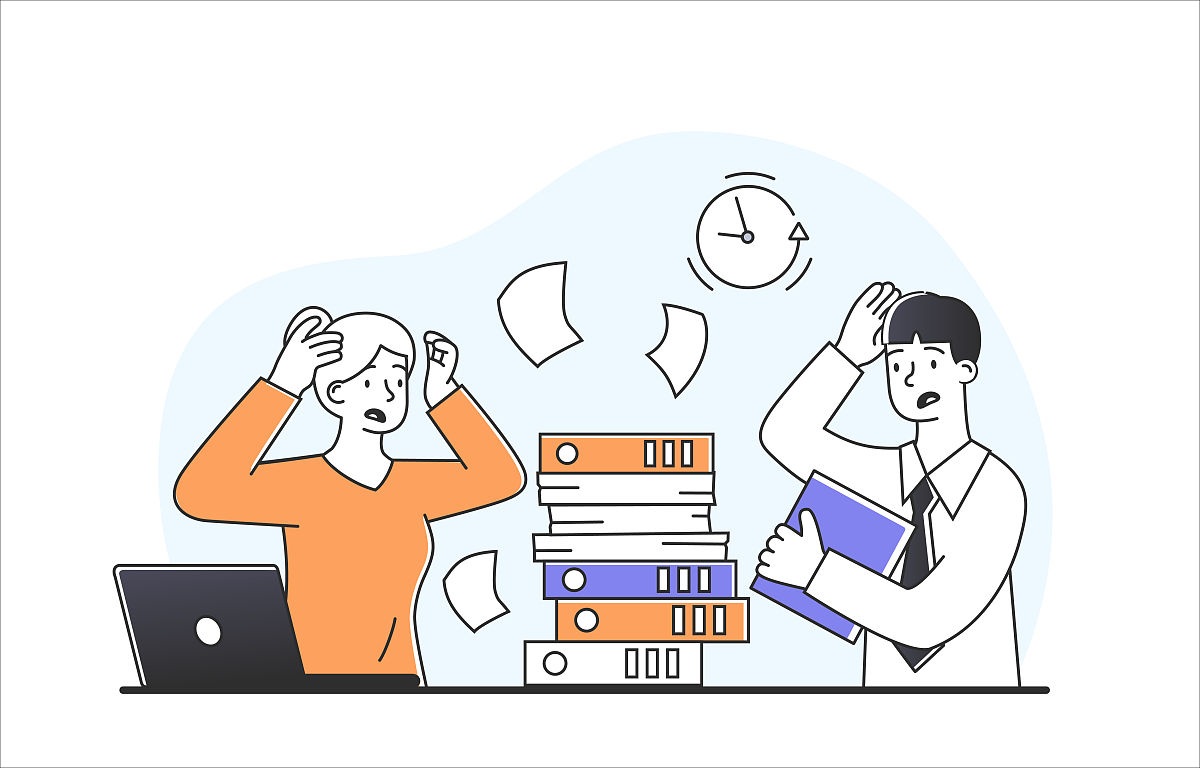 第一部分用中文阐述5条近2年的企业员工职业健康管理的国外文献综述按照作者年份相关内容的格式进行阐述；第二部分一次性按GBT 7714 2015 要求列出所用到参考文献