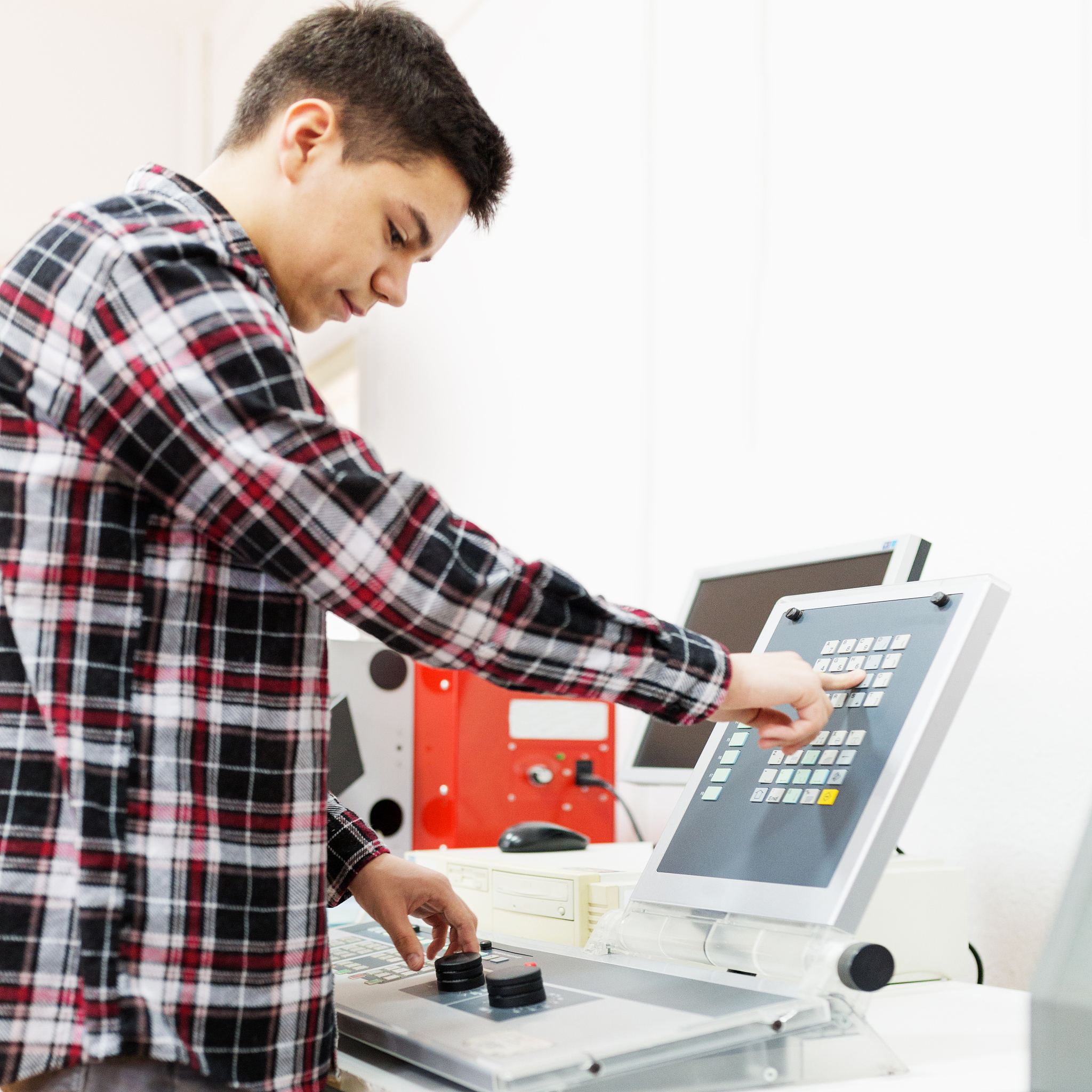 西安铁路职业技术学院铁道通信信号设备制造与维护专业好不好？