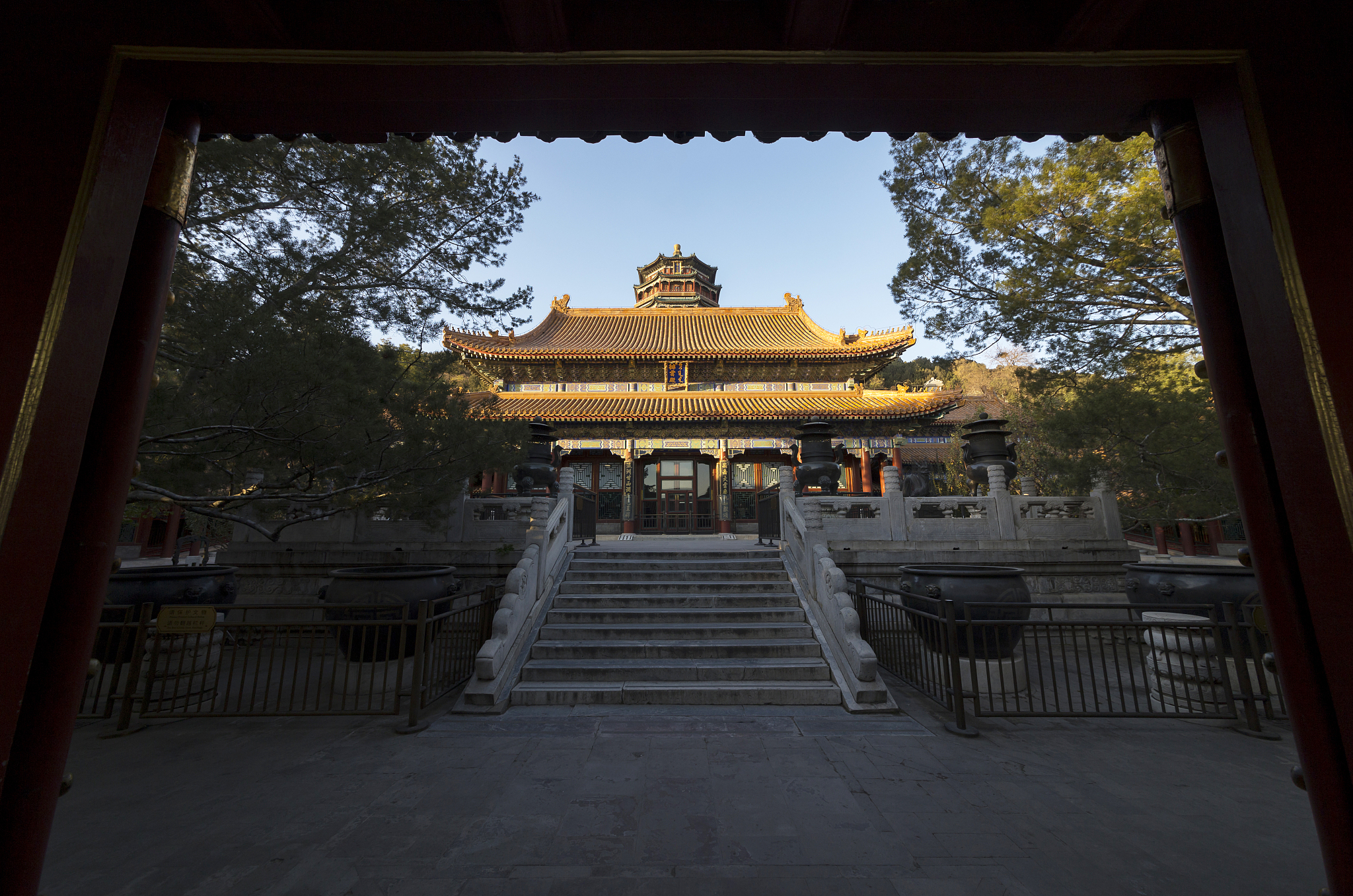 Nanjing Fuzi Temple English guide wordsDear visitors welcome to the Fuzi Miao The Fuzi Miao in Nanjing was originally constructed in the year of 1034 in the Song Dynasty It was a place to worship and
