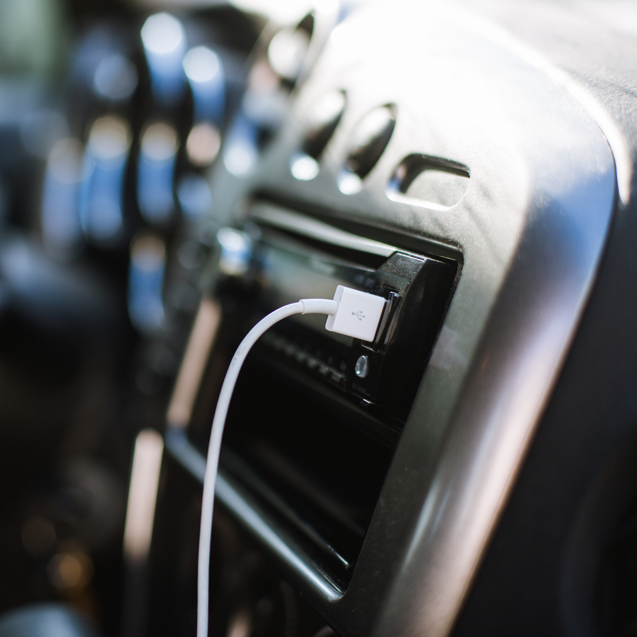 modern car stereo usb connection