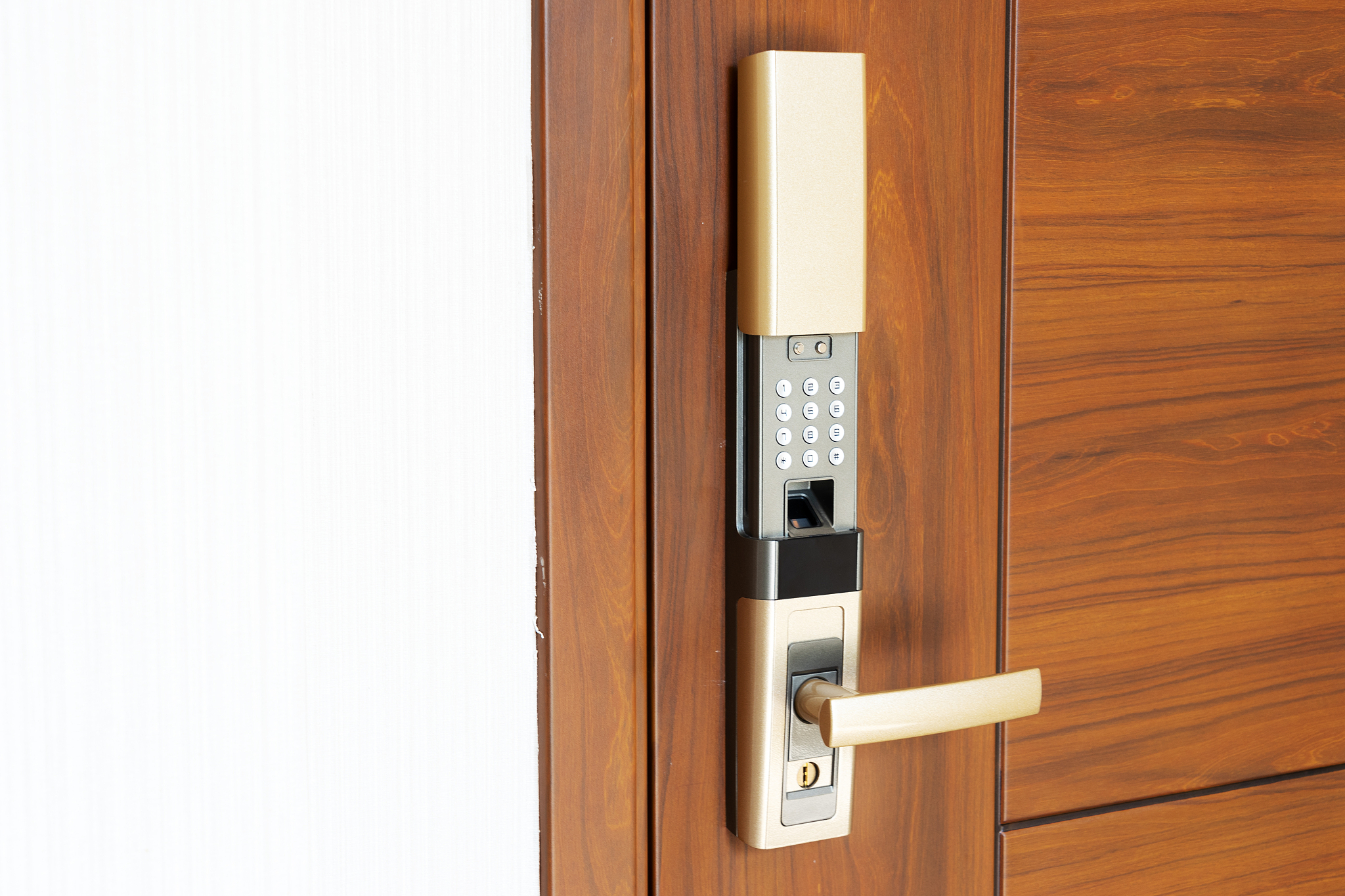 防盗门密码锁出错自动验证怎么办？