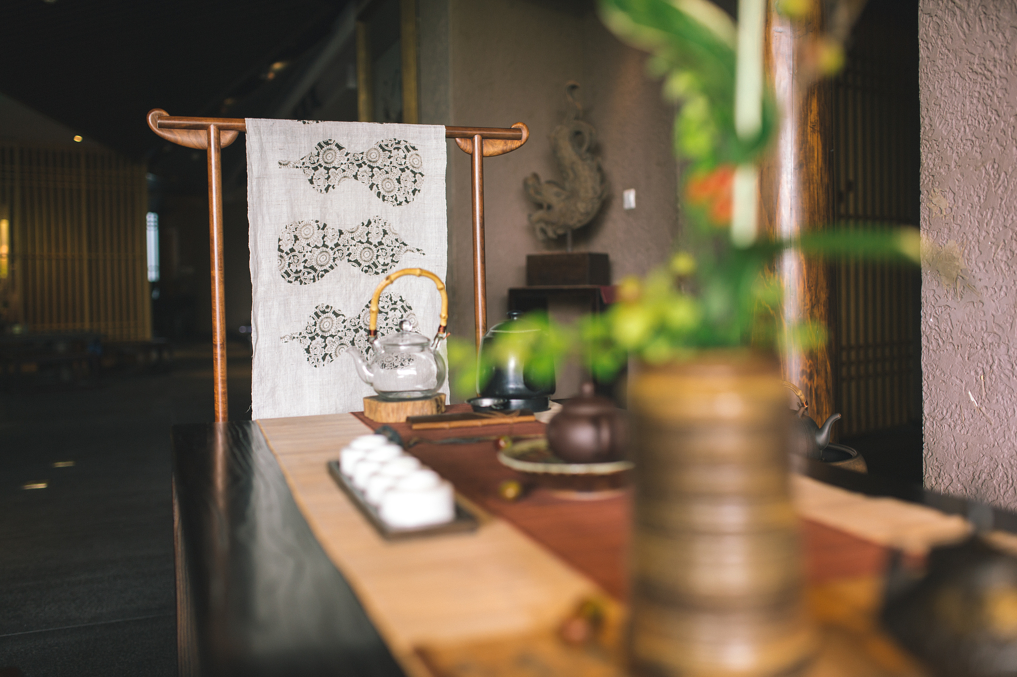 根据商业计划书名称：传统与艺术相结合的和韵茶坊具体分析和韵茶坊的财务规划