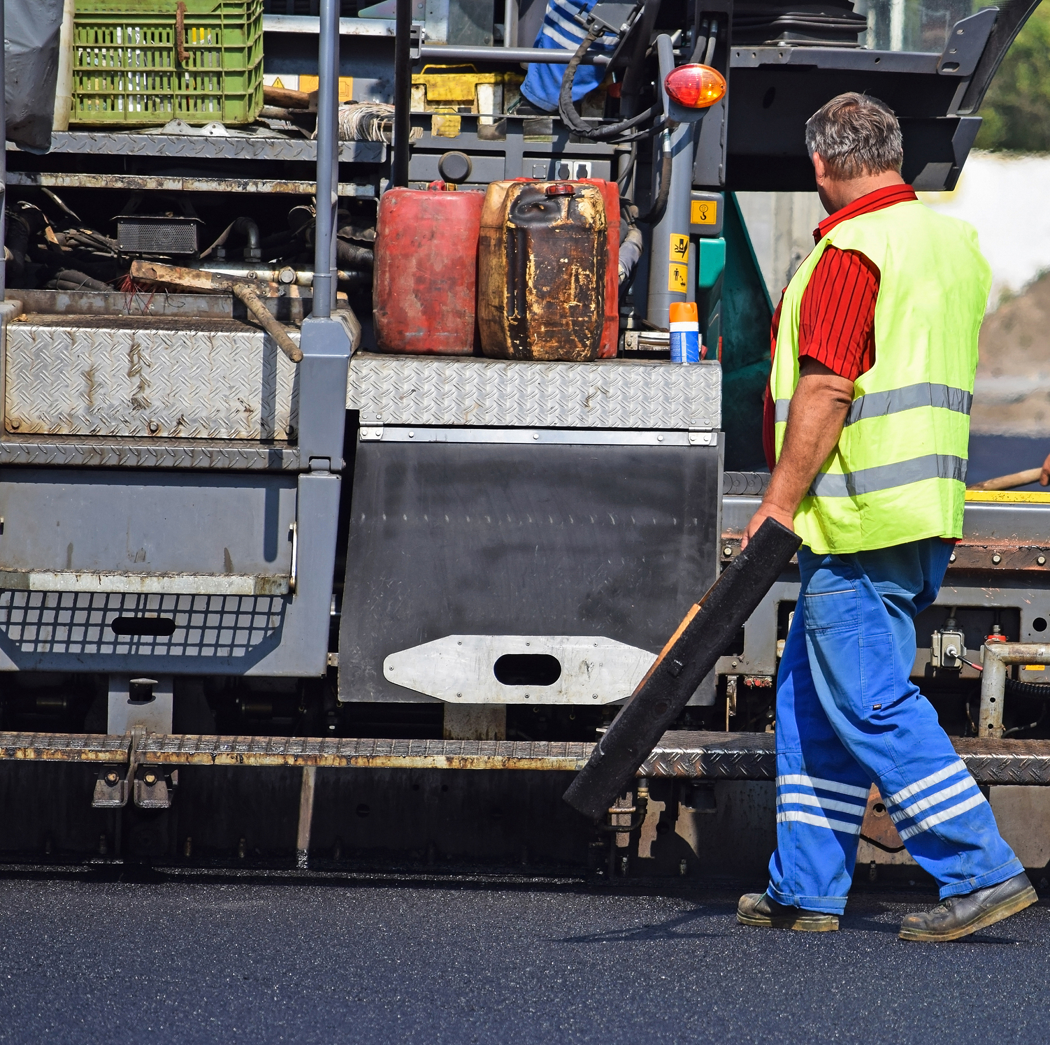 成都铁路学校毕业生就业岗位详解 - 铁路、城市轨道交通、物流等领域就业机会