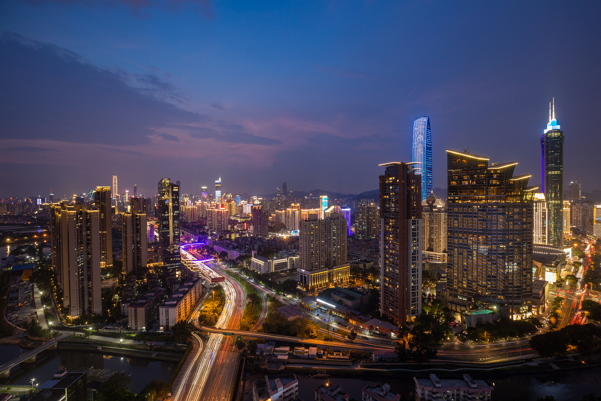 深圳