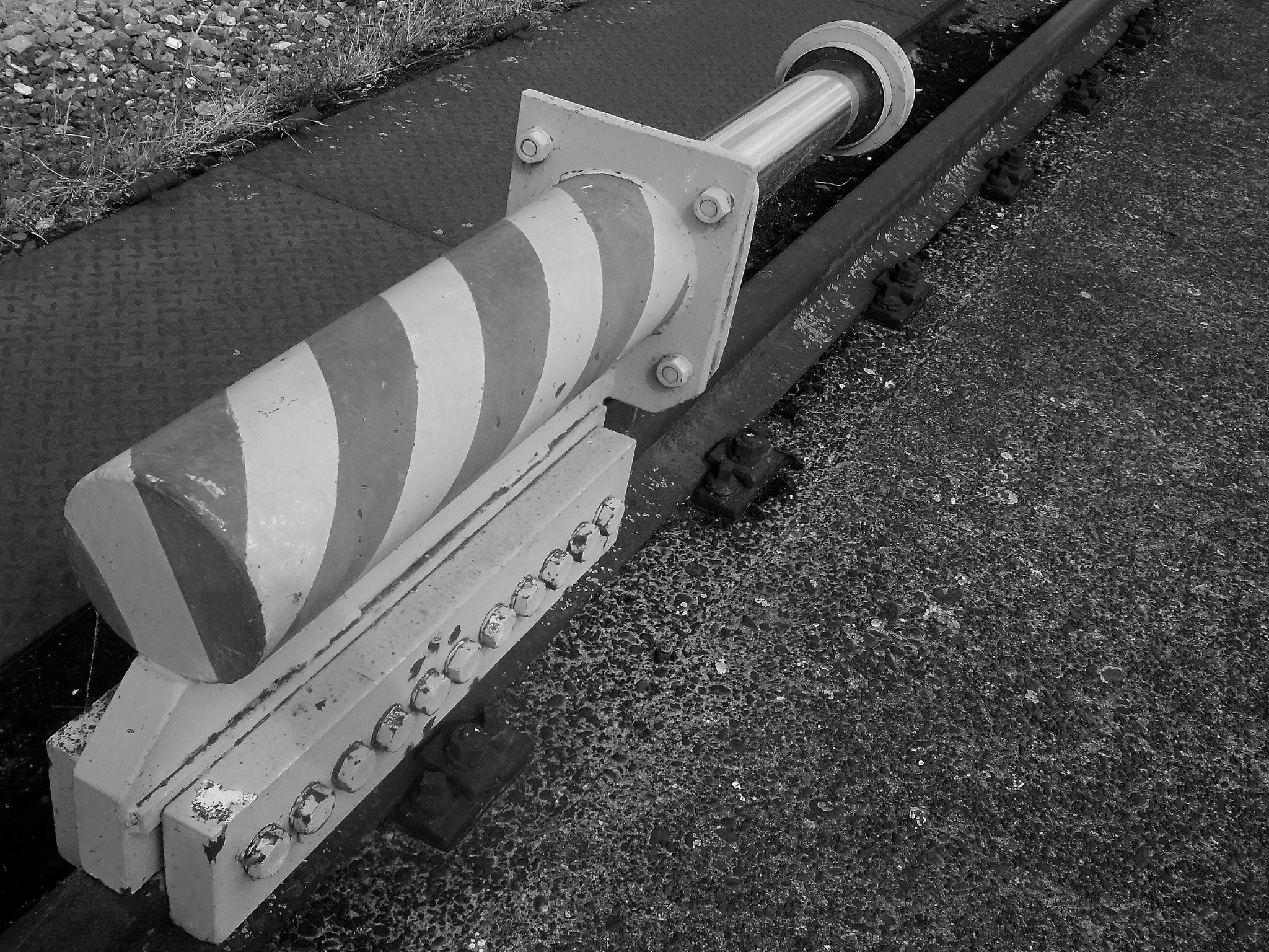 机车用重力式撒砂器为何不撒砂