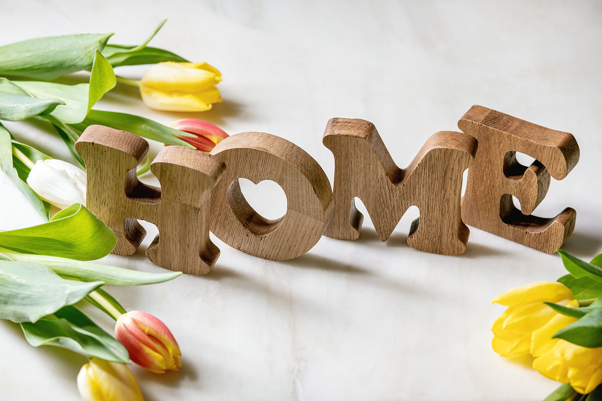 人造水晶雕刻工艺详解：从切割到打磨的全过程