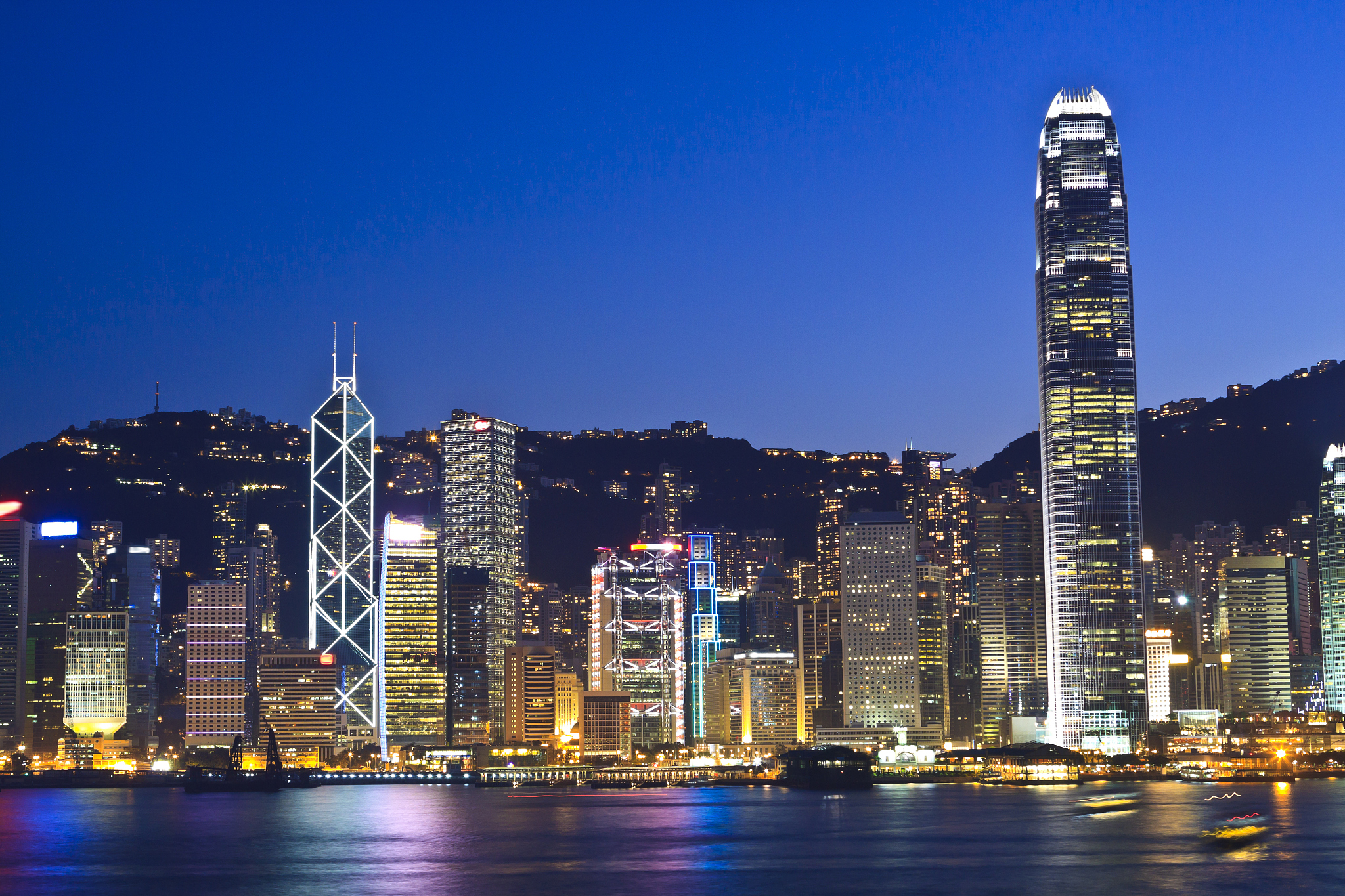 hong kong skyline at night