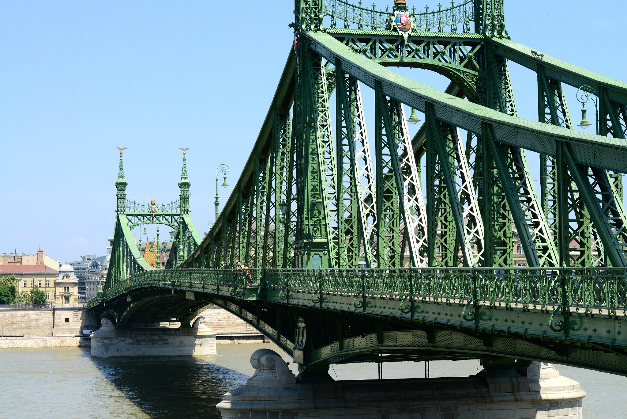 亚当桥：伦敦历史悠久且独特的桥梁 - 旅游景点 - 泰晤士河