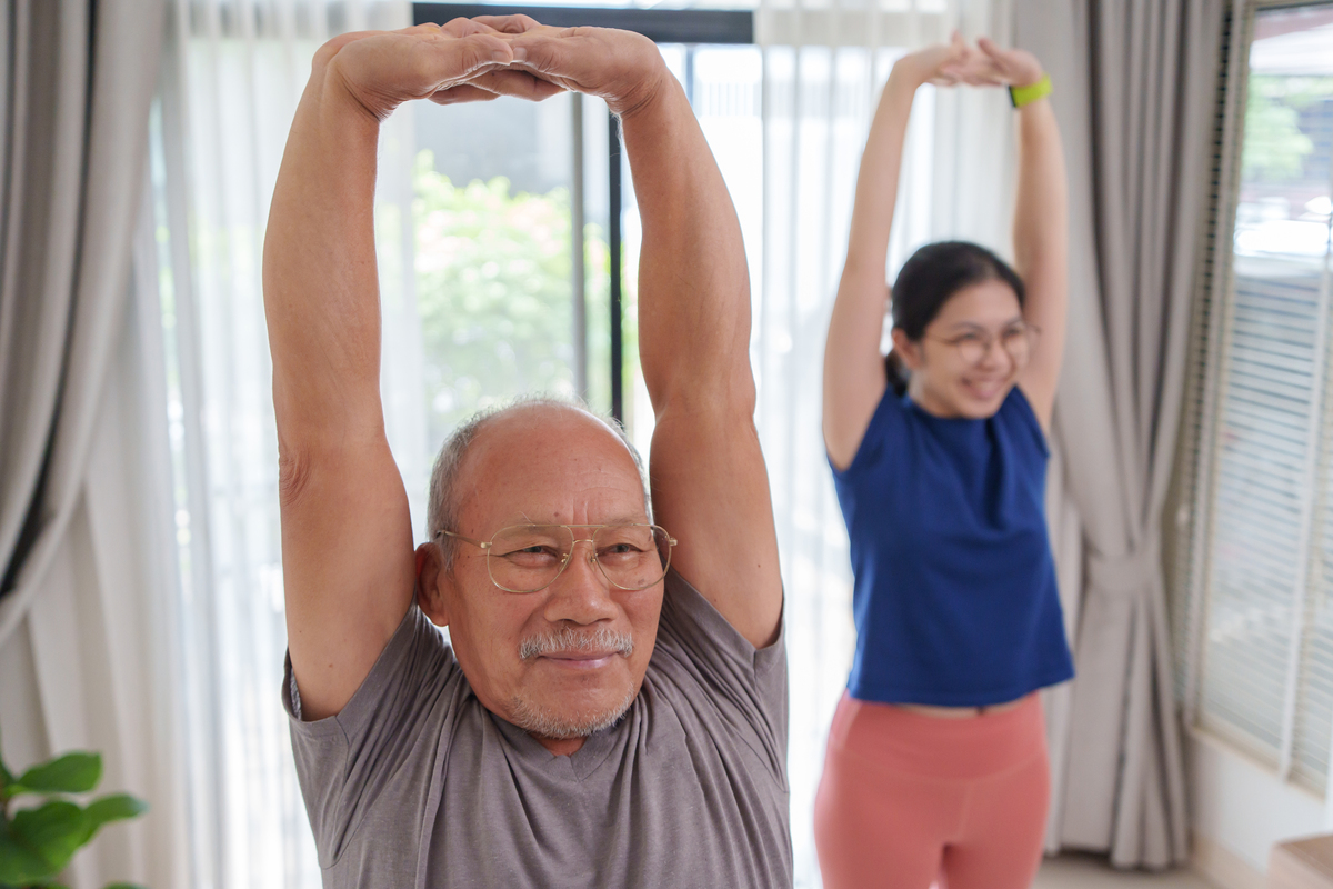 美国年纪大的人在健身房应该做一些什么运动？