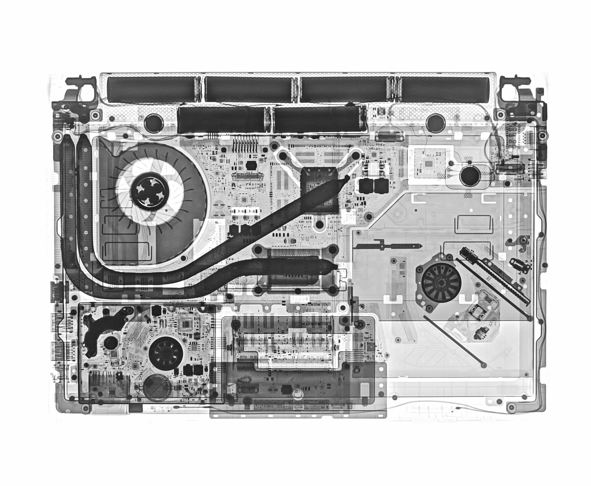 戴尔 Precision 5820 工作站重量：了解配置影响