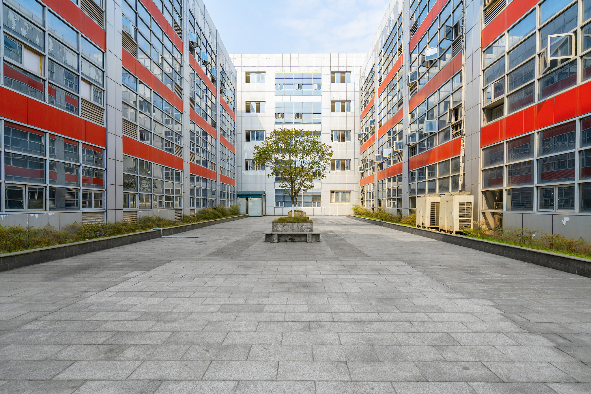 重庆机械电子幼师高级技工学校2022招生简章