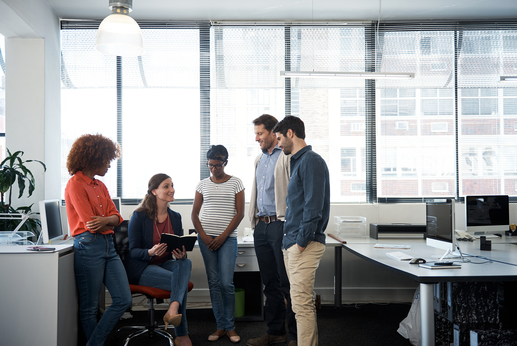 亚马逊运营实习总结：客户至上、团队协作、数据分析与创新