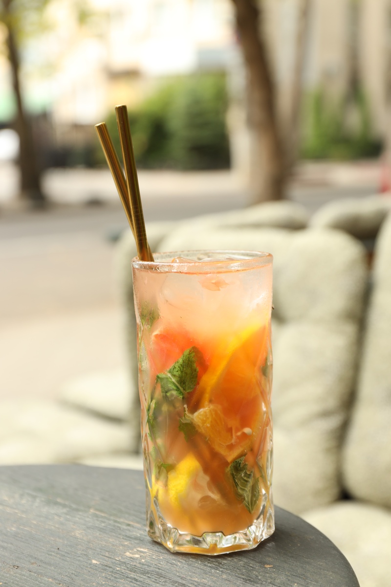 水蜜桃绿茶好听高端名字：翡翠香氛、琼脂清韵、碧波涵翠、蜜香佳饮