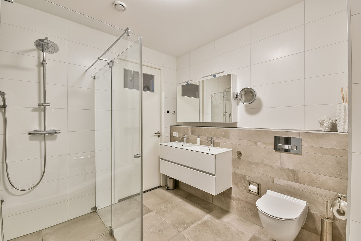 盐城浴室装修找哪个公司好一点帮我用200字详细描述