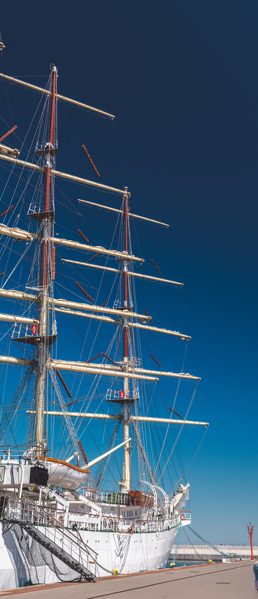 舟山航海学校2023年招生简章：专业设置、条件及人数