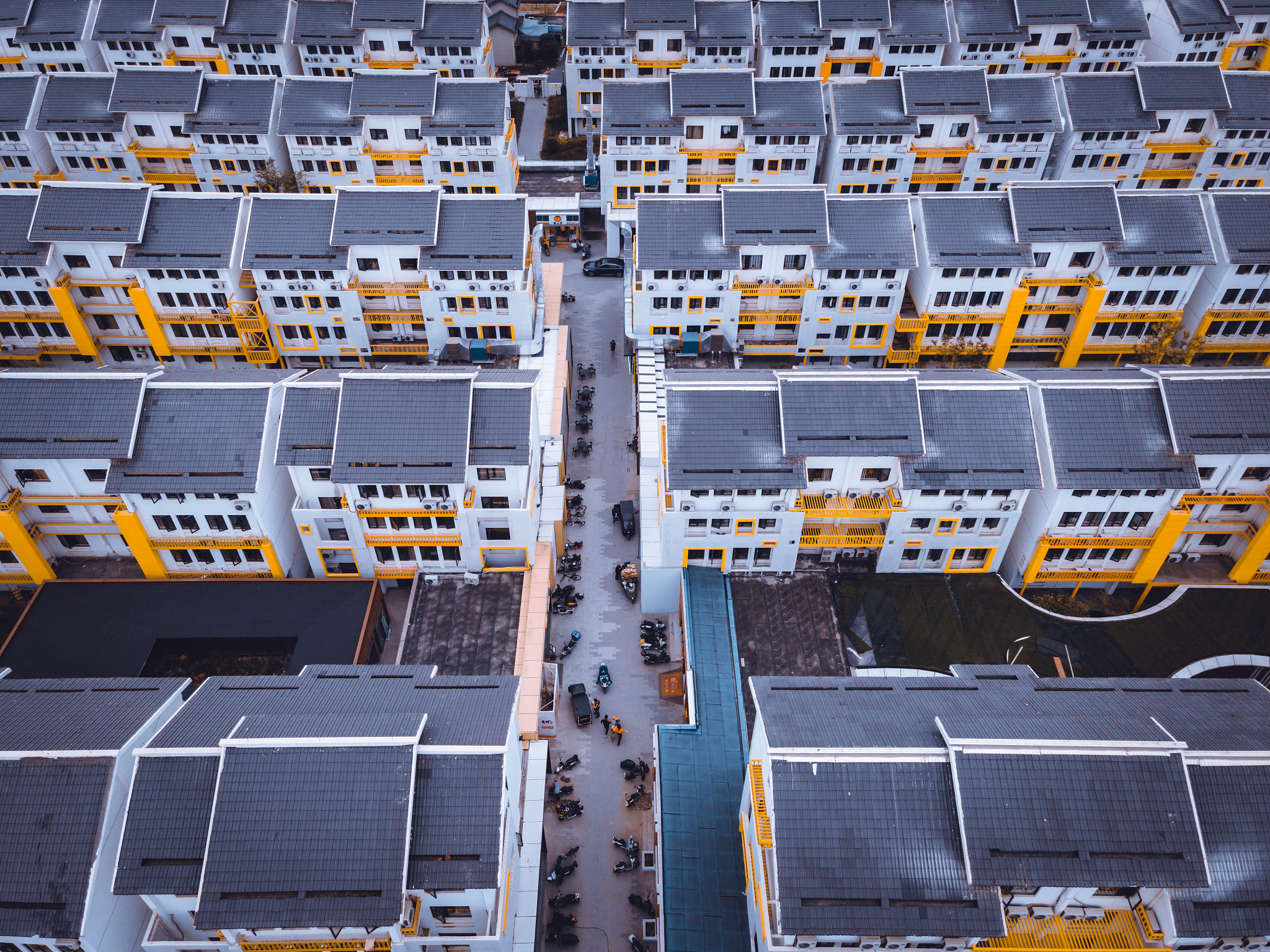 2000字的电网仓储运营方案