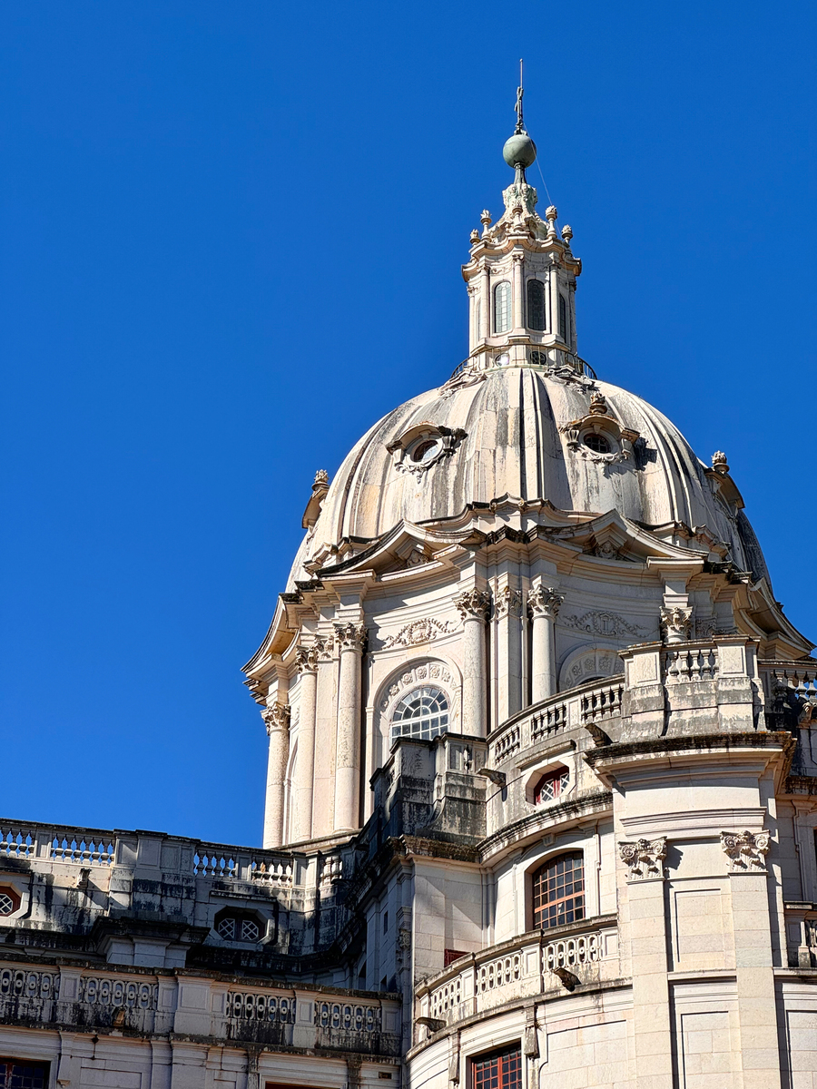 文艺复兴建筑杰作赏析：从圣彼得大教堂到佛罗伦萨大教堂