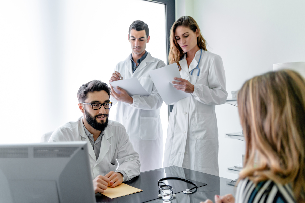 请改写以下这段话