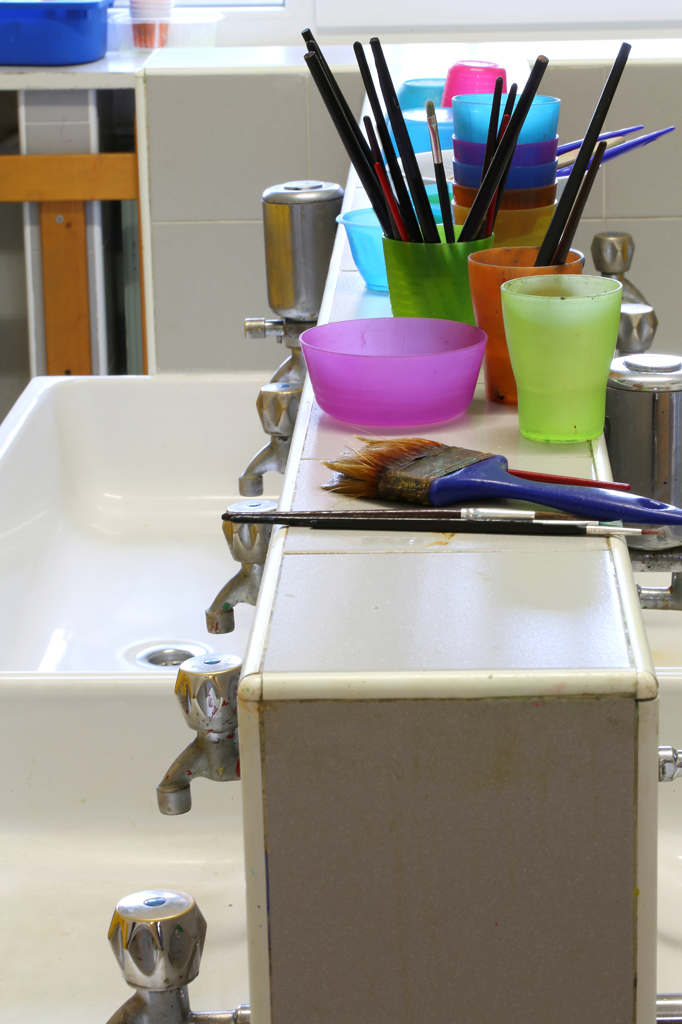 黔南民族卫生学校师资力量和办学特色 - 培养医学人才的摇篮