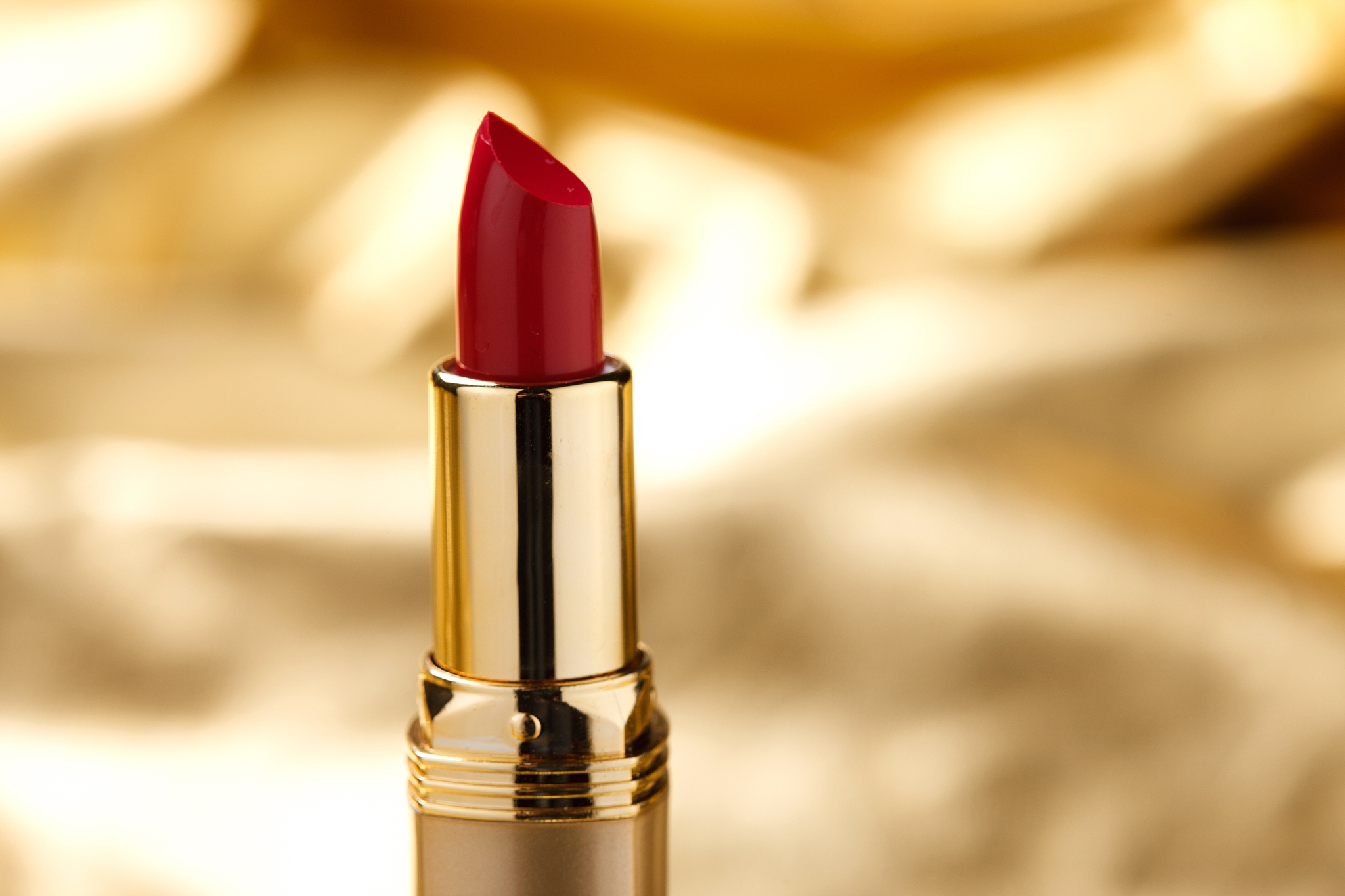 🔥强烈推荐！这款超显色、持久滋润的口红，让你惊艳一整天！