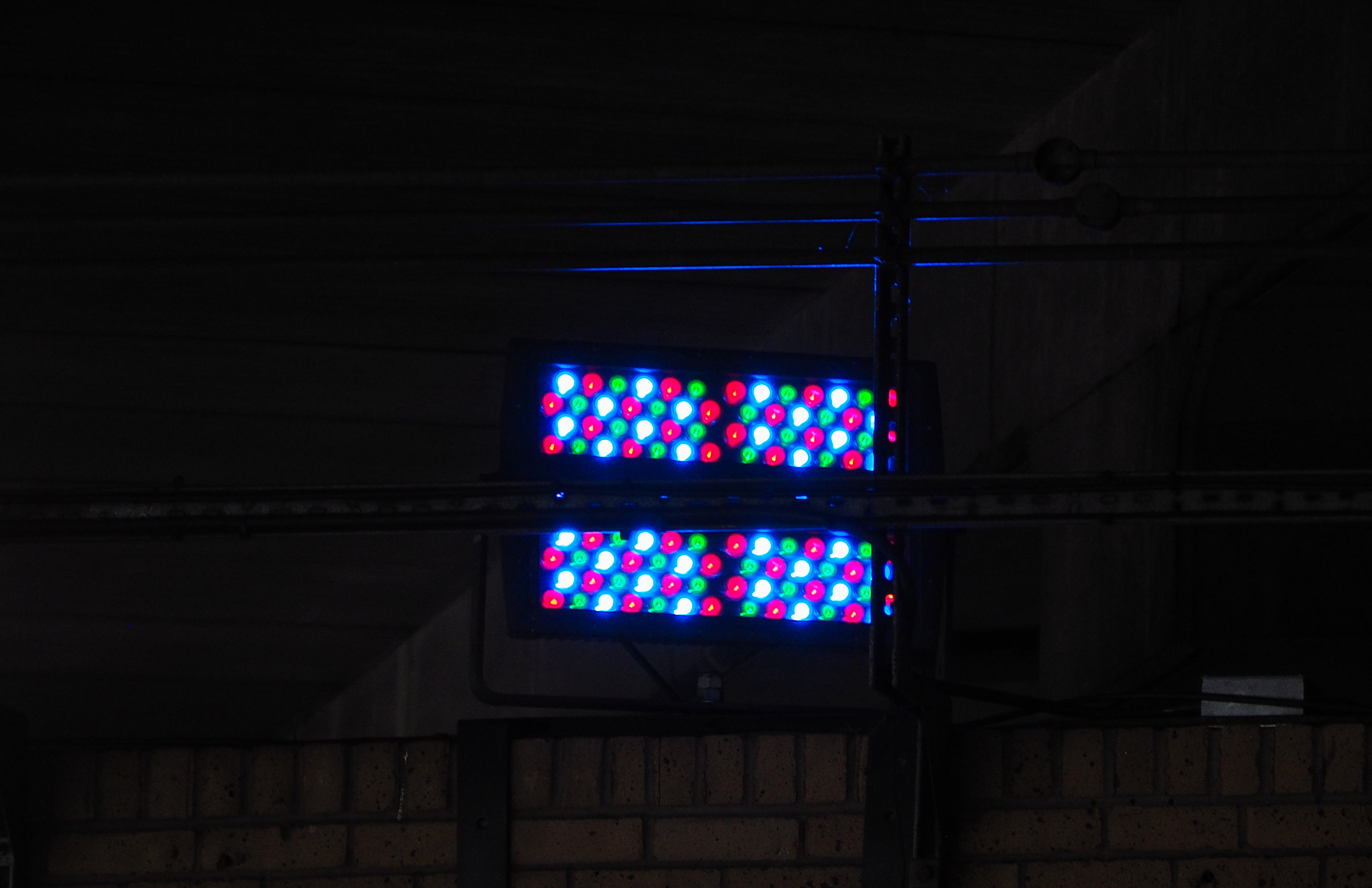 LED点阵屏色彩的奥秘：红绿蓝三原色的奇妙搭配