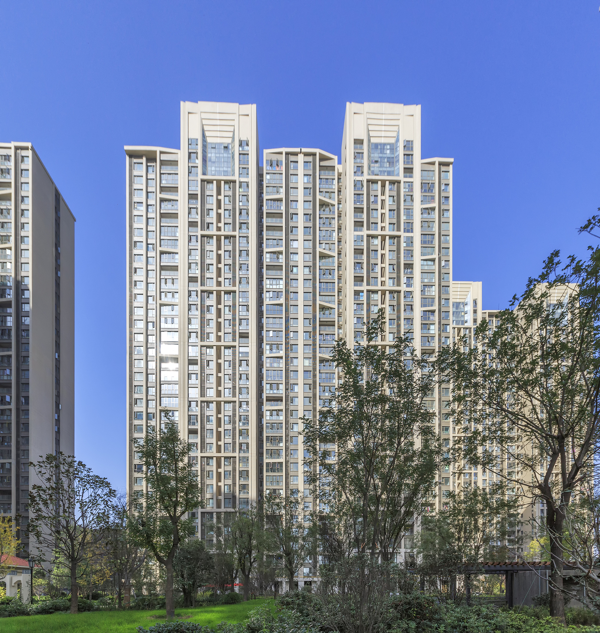 重庆房院2020年房地产经营与管理专业招生：培养高素质人才，应对市场挑战