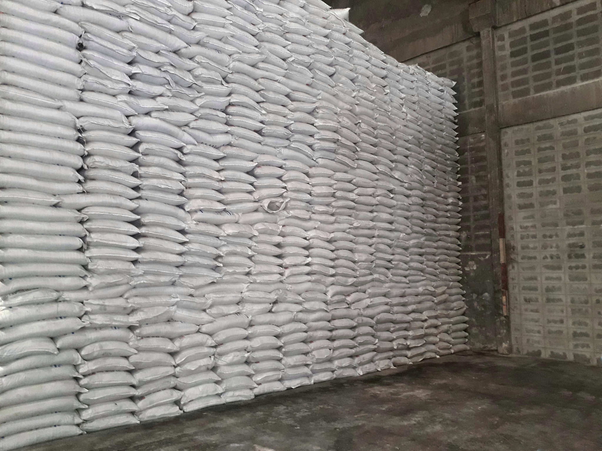 免烧陶粒配比对含泥量和空隙率影响研究