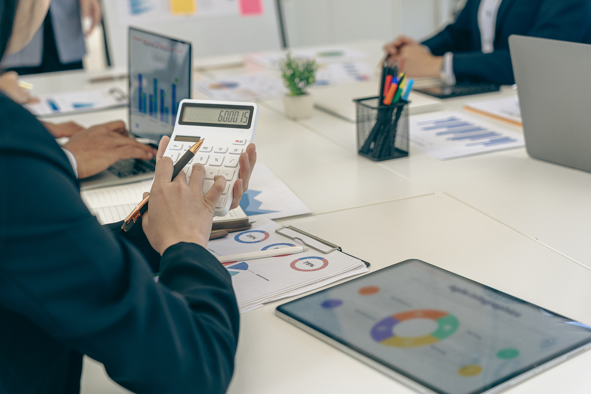 用电脑做有意义的事：学习、工作、创作、社交、娱乐、管理