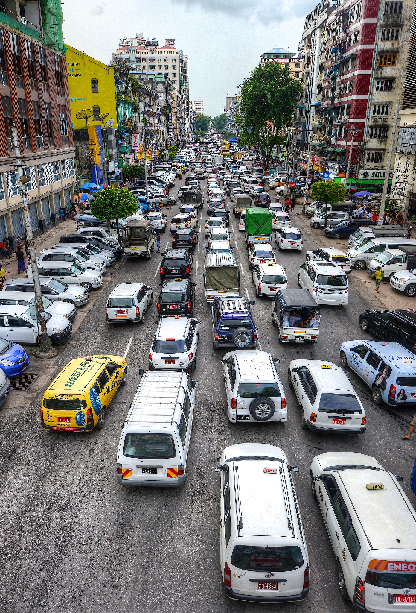 缅甸仰光省交通委员会主席等考察重庆公共运输职业学院并洽谈合作事宜