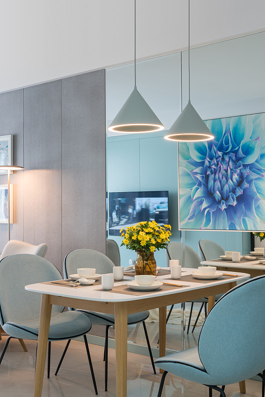 软装饰材料在室内环境艺术设计中的应用研究综述