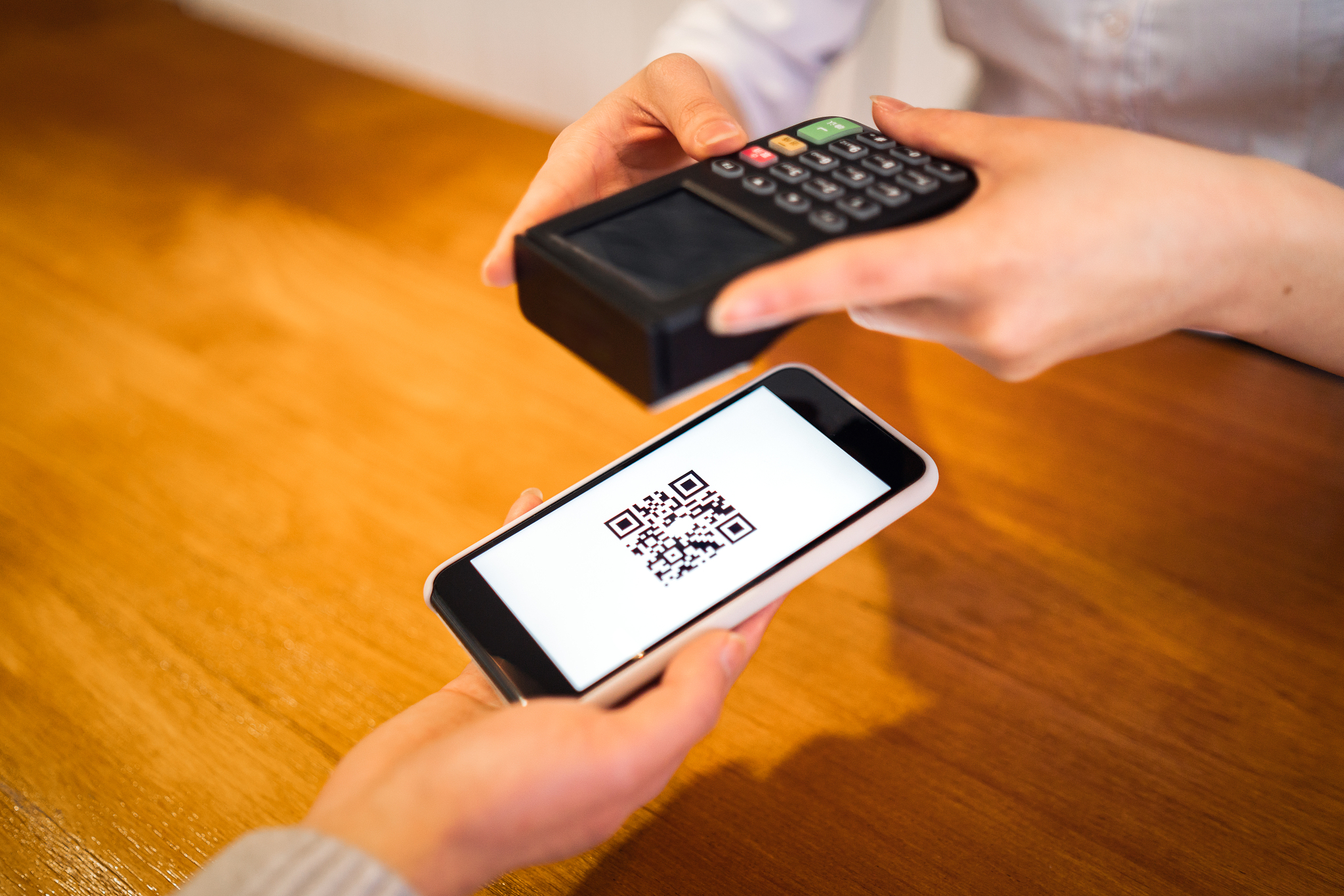 mobile payment in a coffee shop